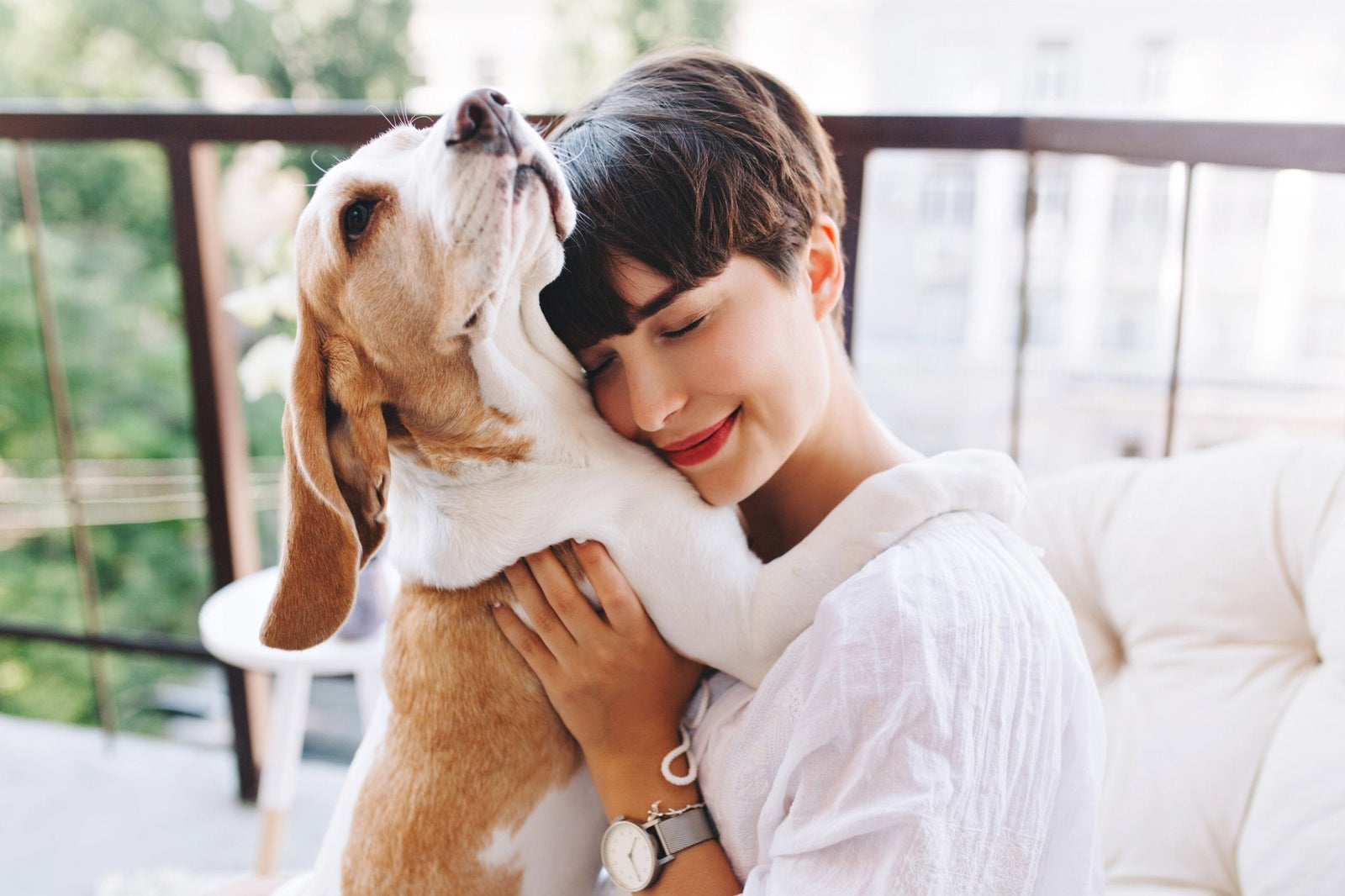 What to Buy a Dog Mom Who Has Everything USA: Personalized Ideas Beyond Dog Merch