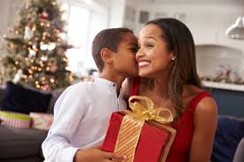 Christmas Gift for a Pet Owner: 8 Questions Before You Buy