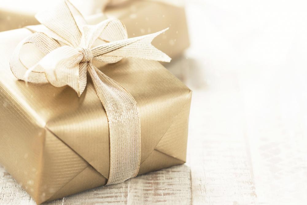 Wedding Gift Ideas for Pet-Loving Couples: 7 Personalised Options